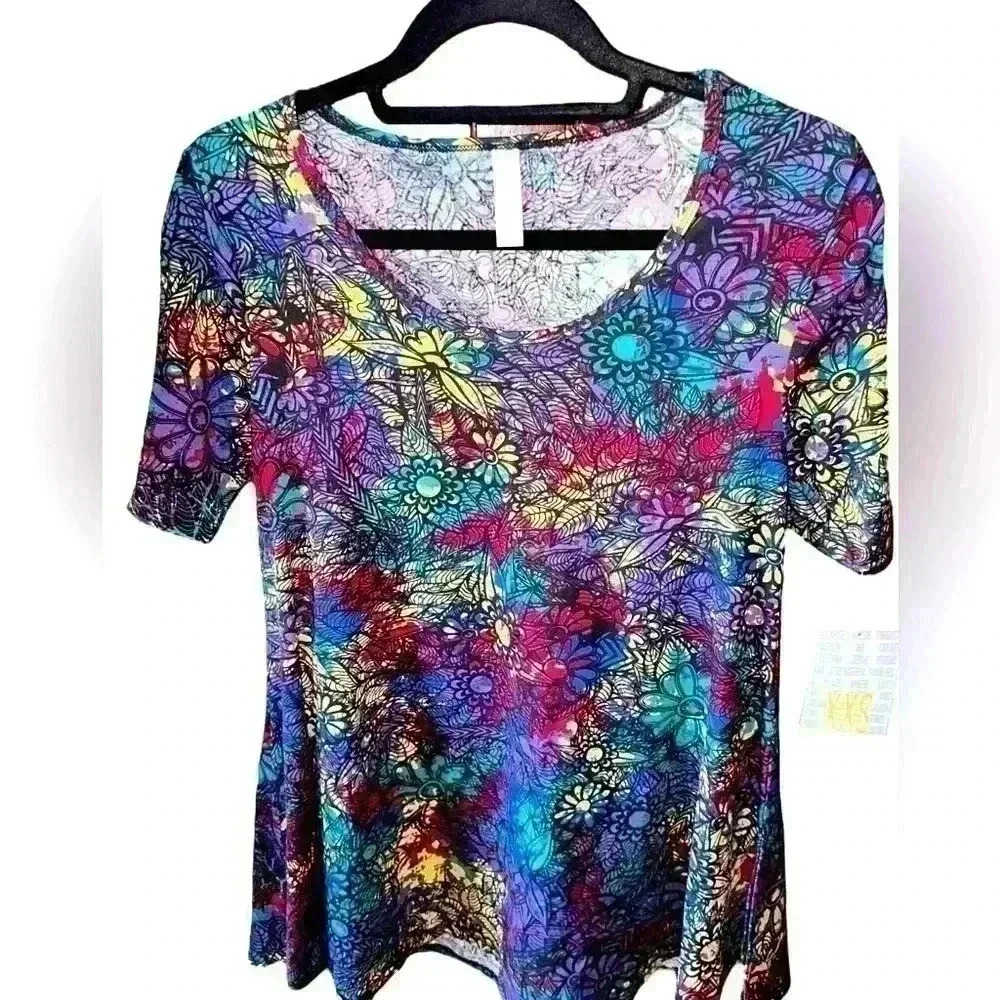 Lularoe XXS multi color floral Perfect T. NWT. Great print !